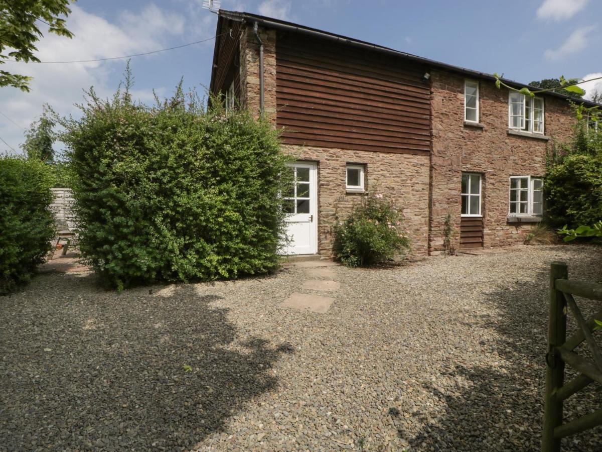 Wheelbarrow Cottage Stoke Prior  Экстерьер фото