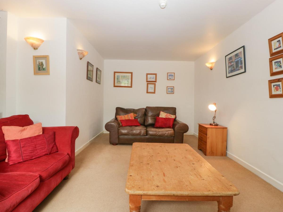 Wheelbarrow Cottage Stoke Prior  Экстерьер фото