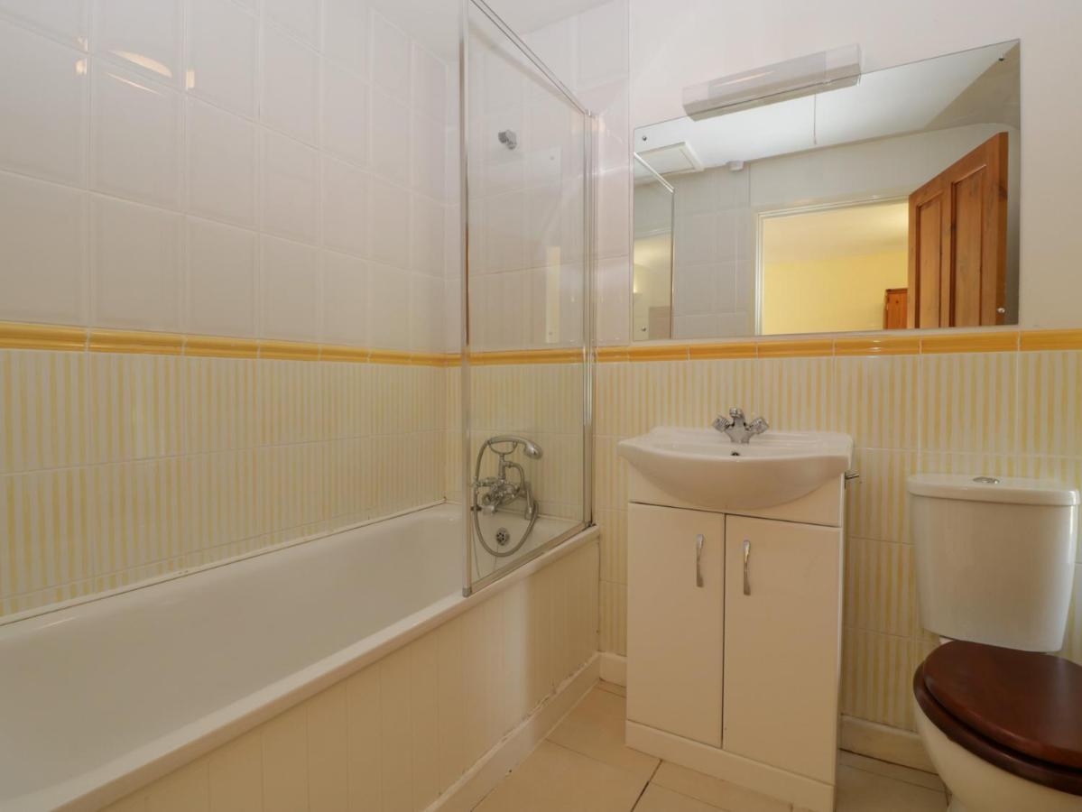 Wheelbarrow Cottage Stoke Prior  Экстерьер фото