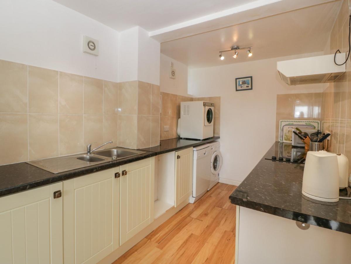 Wheelbarrow Cottage Stoke Prior  Экстерьер фото
